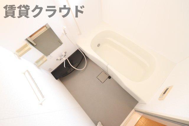 バス・シャワールーム　お風呂です