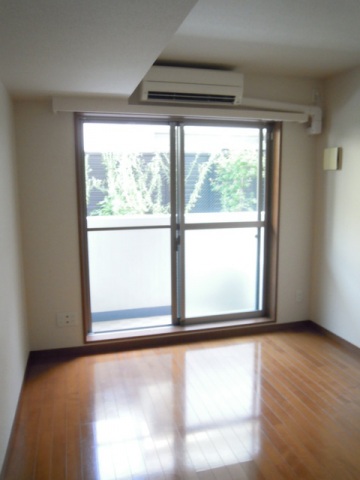 居室・リビング　同タイプ参考写真