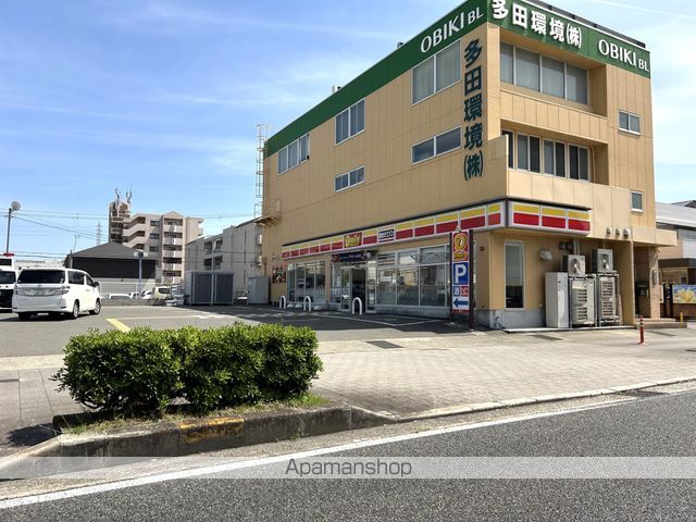 コンビニ　デイリーヤマザキ泉佐野中町店（コンビニ）まで536m