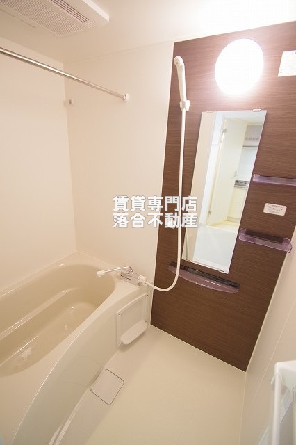 バス・シャワールーム　ゆったり過ごせるお風呂