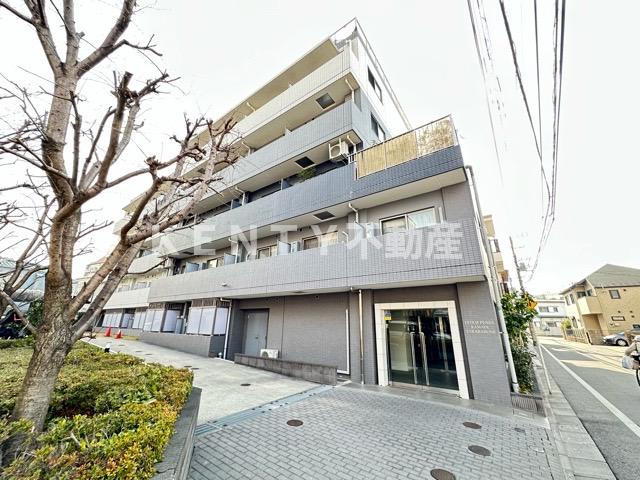 建物外観　外観は落ち着いています