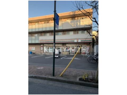 コンビニ　セブンイレブン 大田区西蒲田店（コンビニ）まで332m