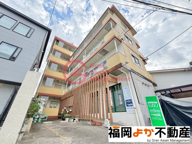 建物外観　落ち着いた雰囲気の外観です