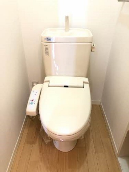 トイレ　他号室のお写真です