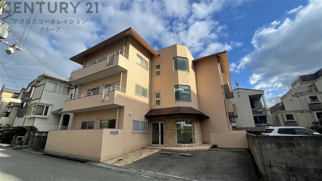 建物外観　TVモニター付きインターホン完備☆