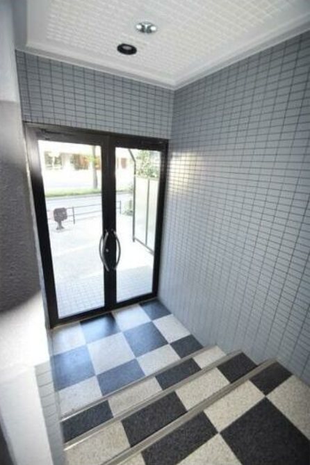 エントランス　★見学予約受付中★