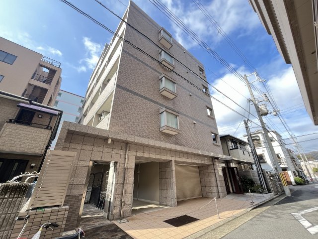 建物外観　外観は落ち着いています