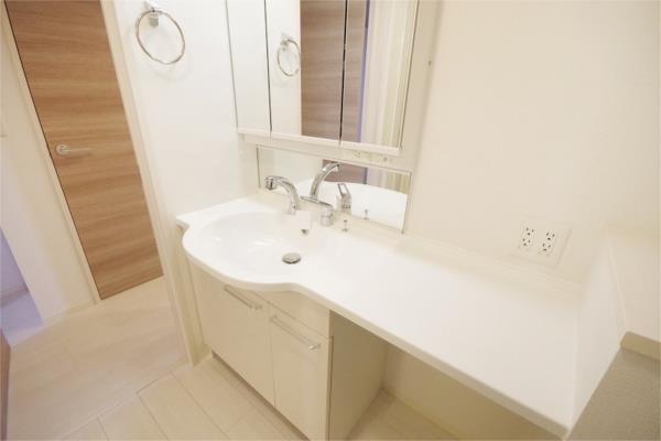 洗面設備　洗面所