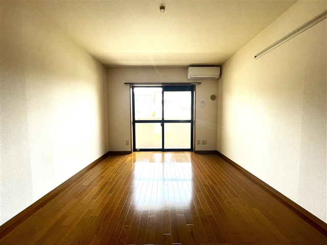 居室・リビング　※同物件の違うお部屋の写真となります。