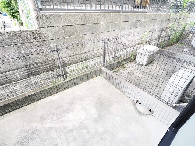 バルコニー　専用庭：同仕様