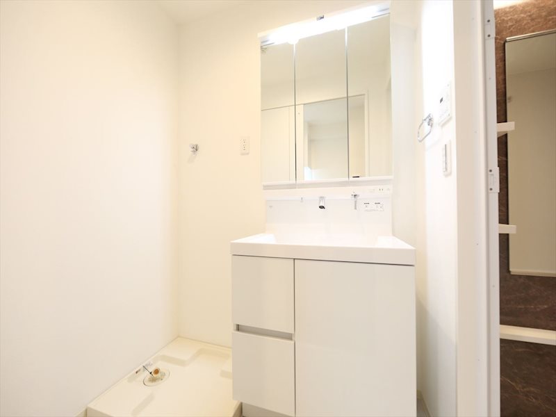 洗面設備　脱衣所　シャンプードレッサー