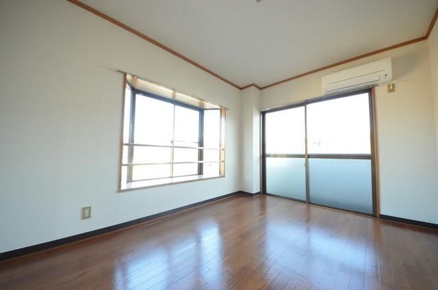 その他部屋・スペース　☆２面採光で明るいお部屋です☆