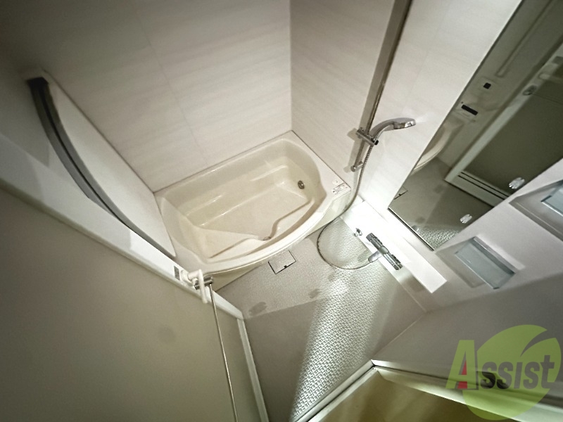 バス・シャワールーム　一日の疲れを癒やしましょう。