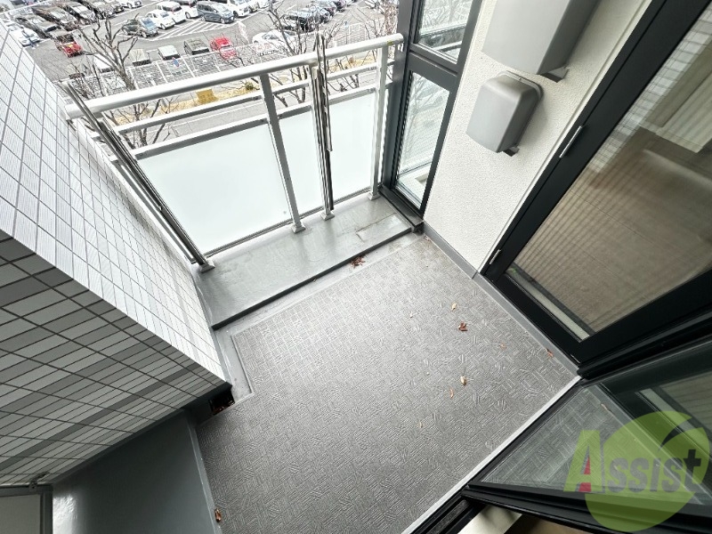 バルコニー　バルコニーです。広いですね。