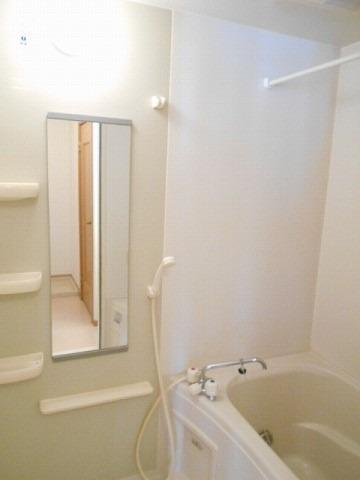 バス・シャワールーム　日々の疲れを癒すお風呂付です