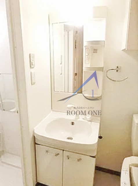 洗面設備　独立洗面台です。