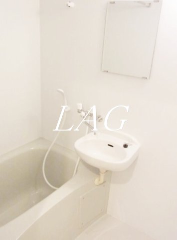 バス・シャワールーム　お風呂です。