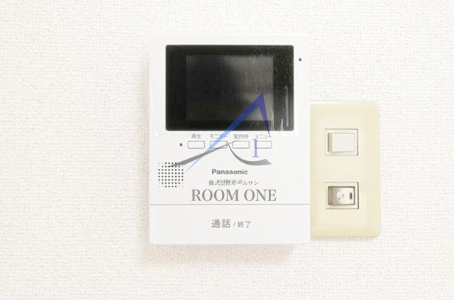 セキュリティ　モニター付きインターホンです。