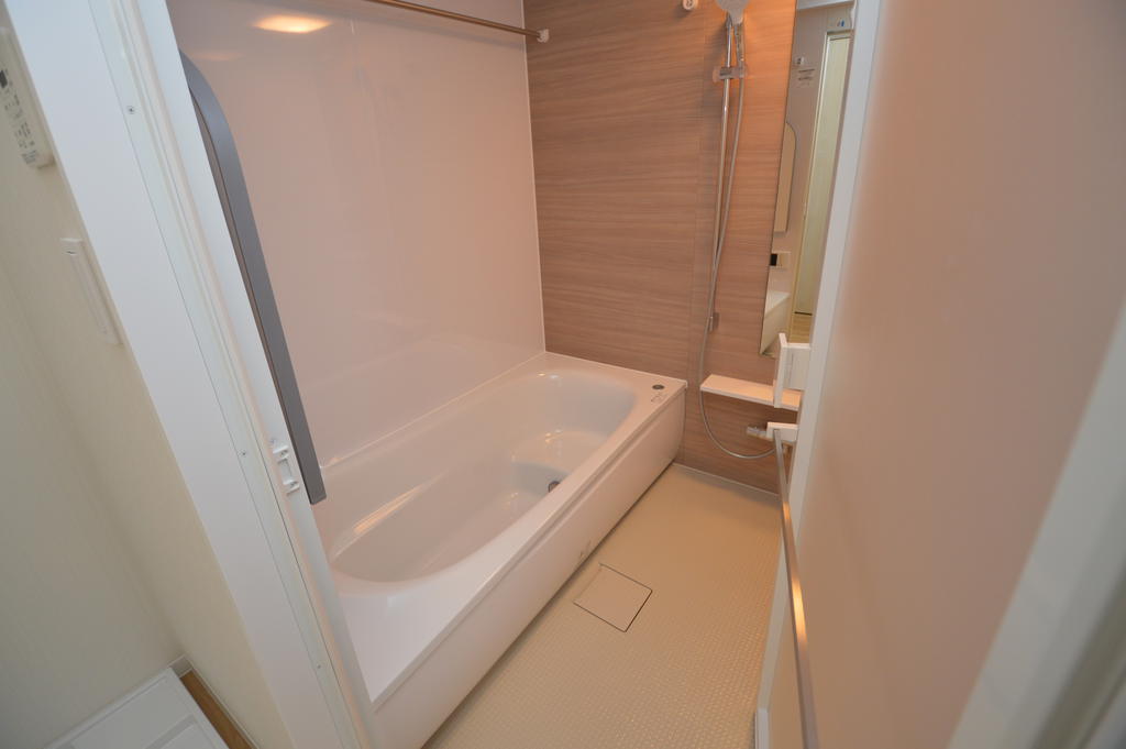 バス・シャワールーム　（参考）他室の写真を使用しています。現況優先となります。