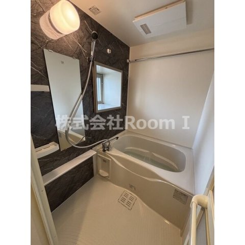 バス・シャワールーム　お風呂です