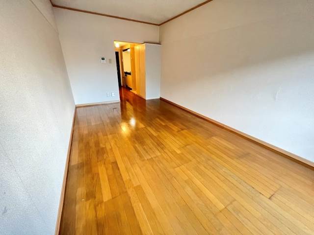 居室・リビング　写真は現状を優先します。