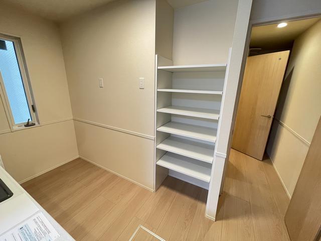 その他　キッチン後部