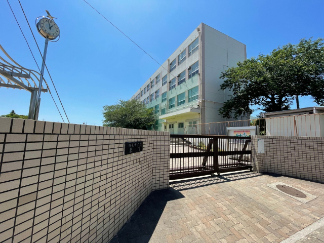 中学校　名古屋市立助光中学校（中学校）まで887m