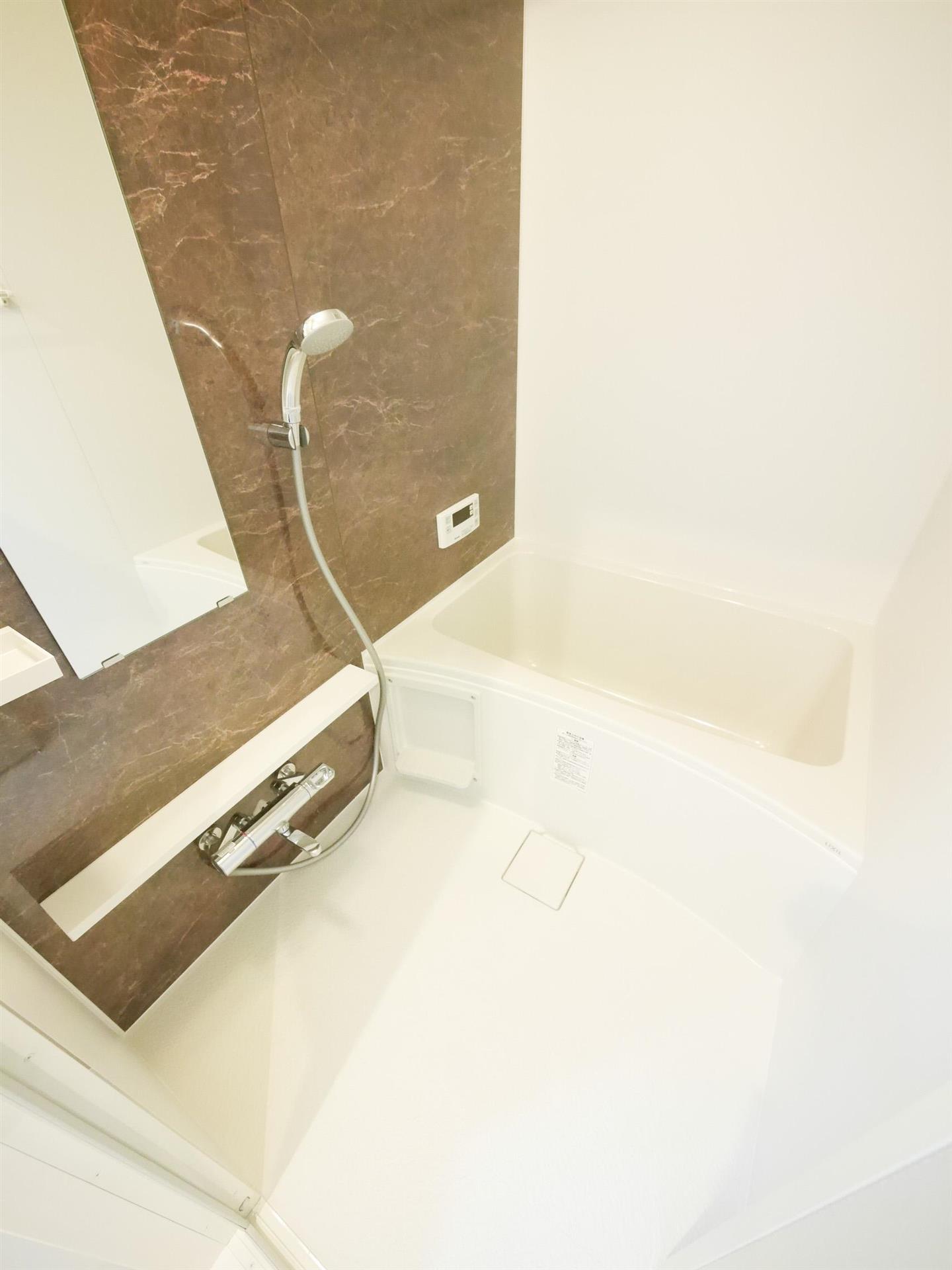 バス・シャワールーム　※2階モデルルーム写真※