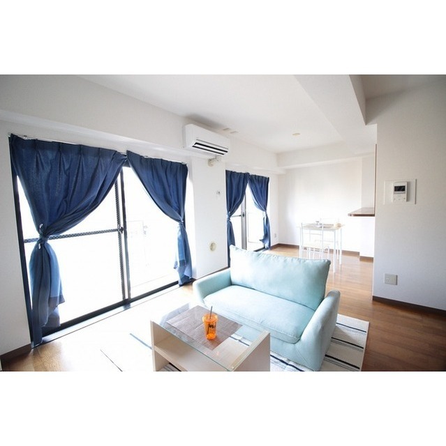 居室・リビング　写真の家具はイメージになります。