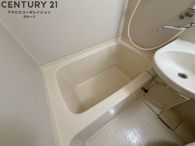 バス・シャワールーム　シンプルで機能的なユニットバスです！