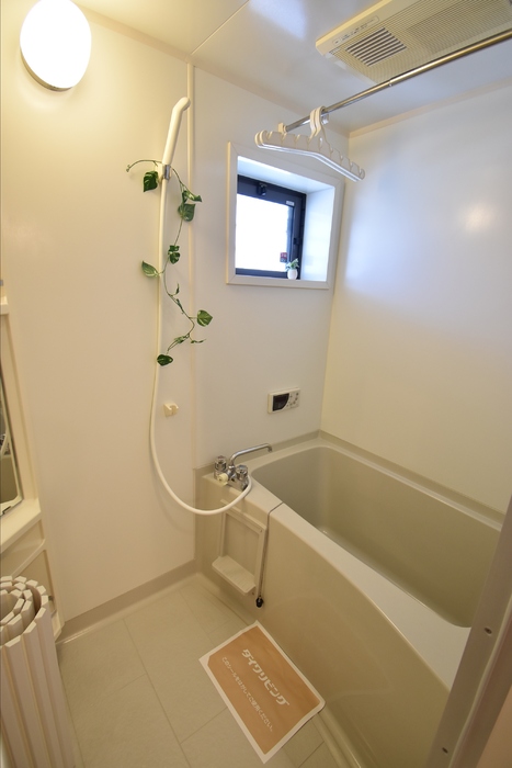 バス・シャワールーム　浴室