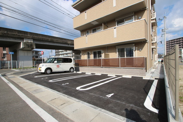駐車場　駐車場