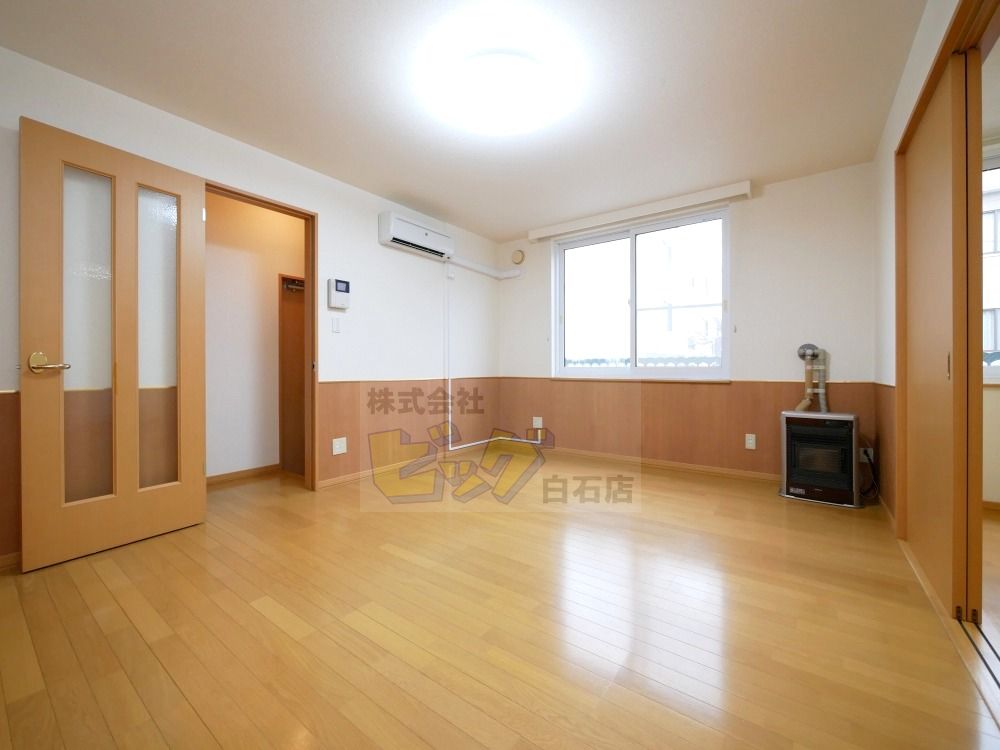 居室・リビング　ペット仕様で安心のリビングです♪