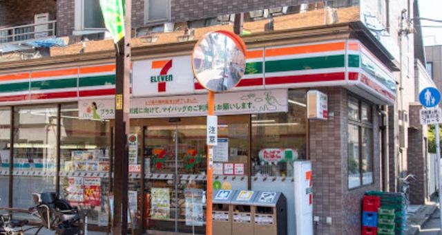 コンビニ　セブンイレブン南新小岩店（コンビニ）まで205m