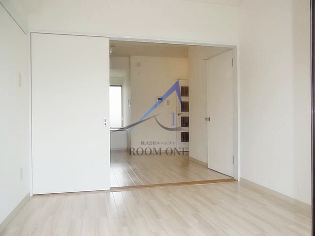 居室・リビング　洋室のお部屋です。