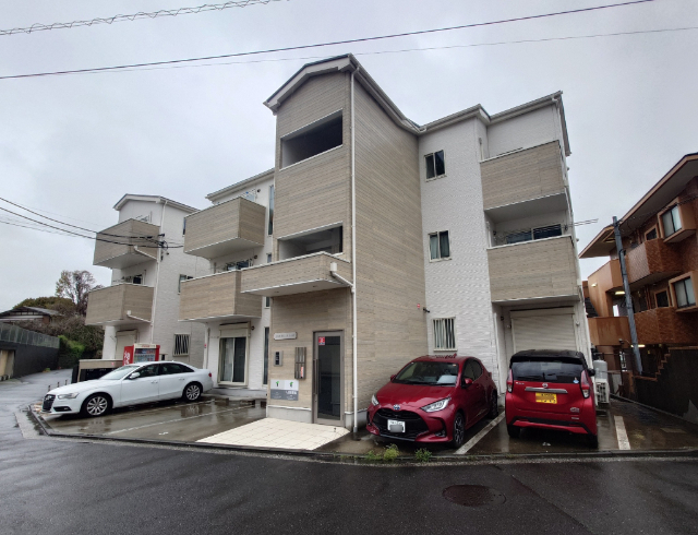 建物外観　閑静な住宅街に立地