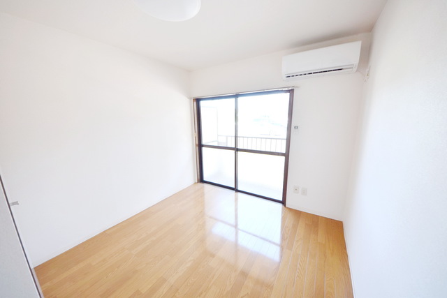 居室・リビング　～今日のご飯はなんだろなっ～