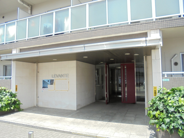 エントランス　建物入口♪