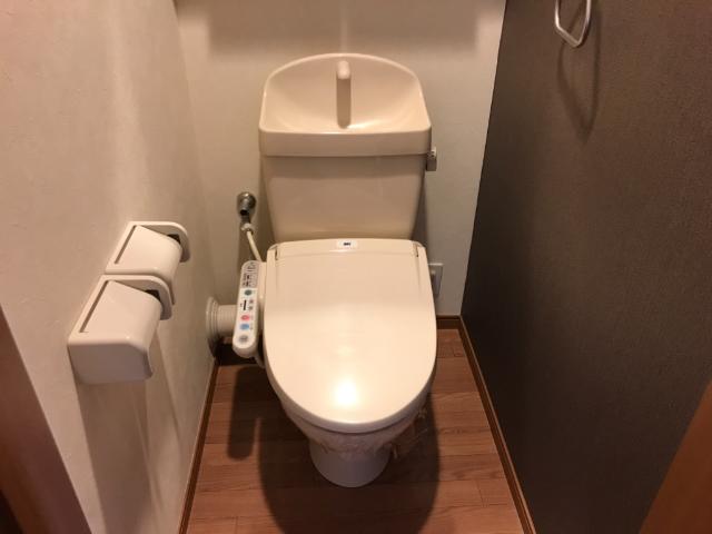 トイレ　トイレ