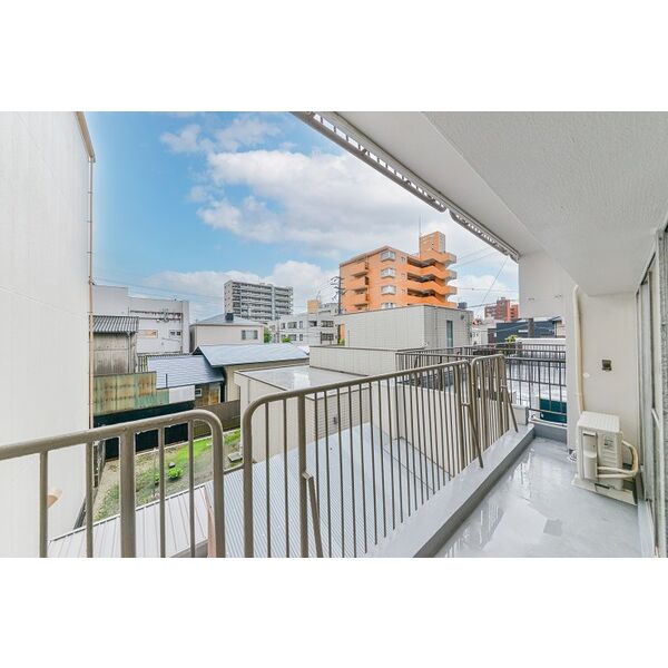 バルコニー　※別室の参考写真の為、現況優先です。