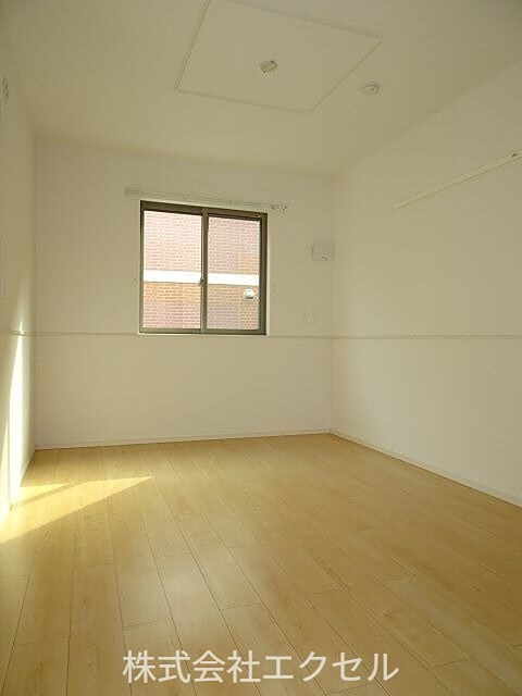 その他部屋・スペース　フローリングの室内です。
