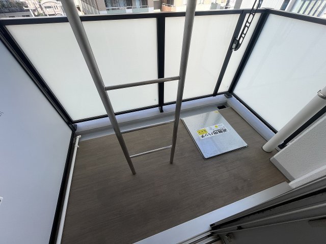 バルコニー　お洗濯にも便利なバルコニー付き