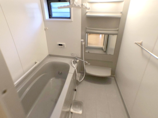 バス・シャワールーム　バス