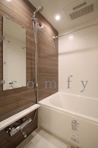 バス・シャワールーム　バスルーム