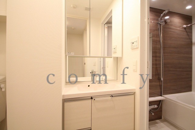 洗面設備　独立洗面台