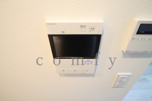 セキュリティ　モニター付きインターホン