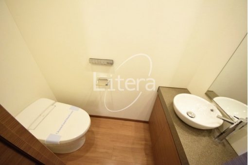 トイレ　参考写真