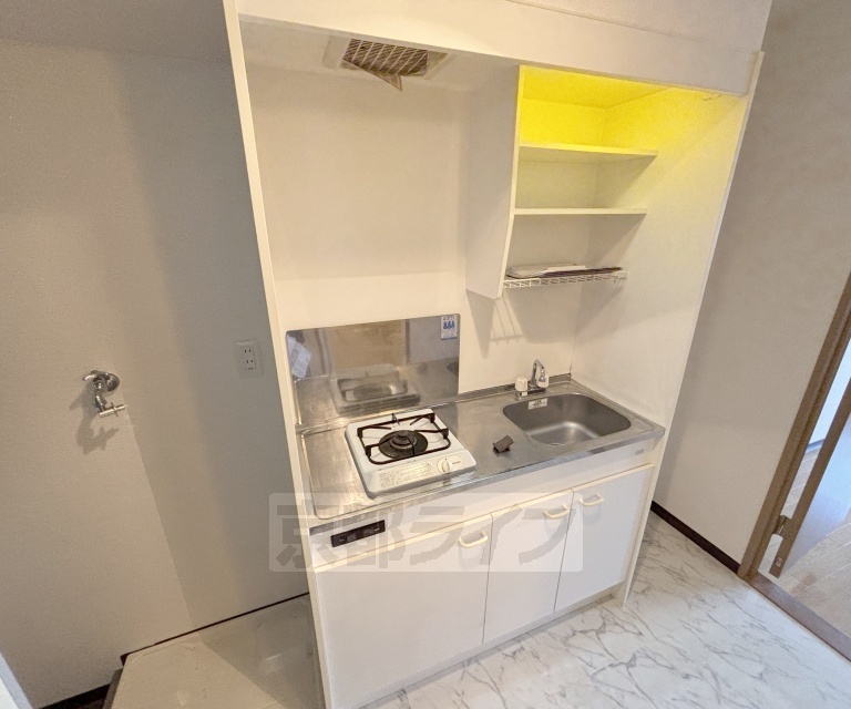 キッチン　料理スペース確保できております