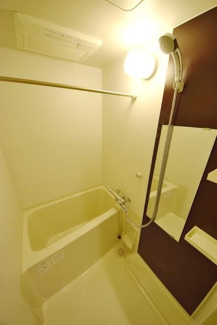 バス・シャワールーム　浴室乾燥機能付