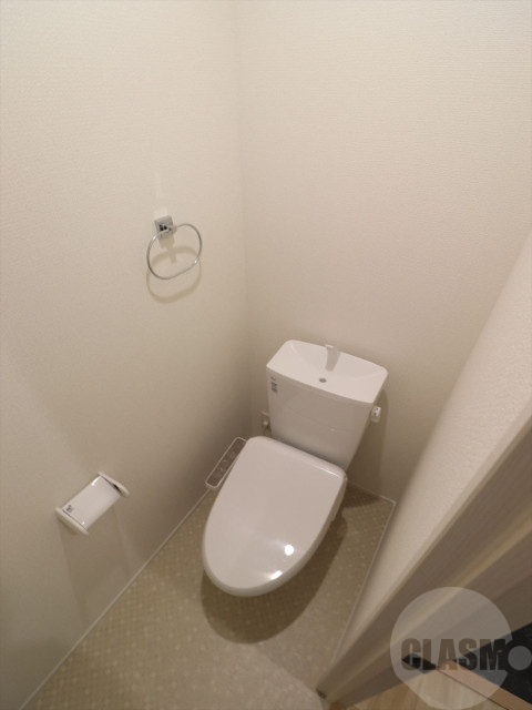 トイレ　温水洗浄便座